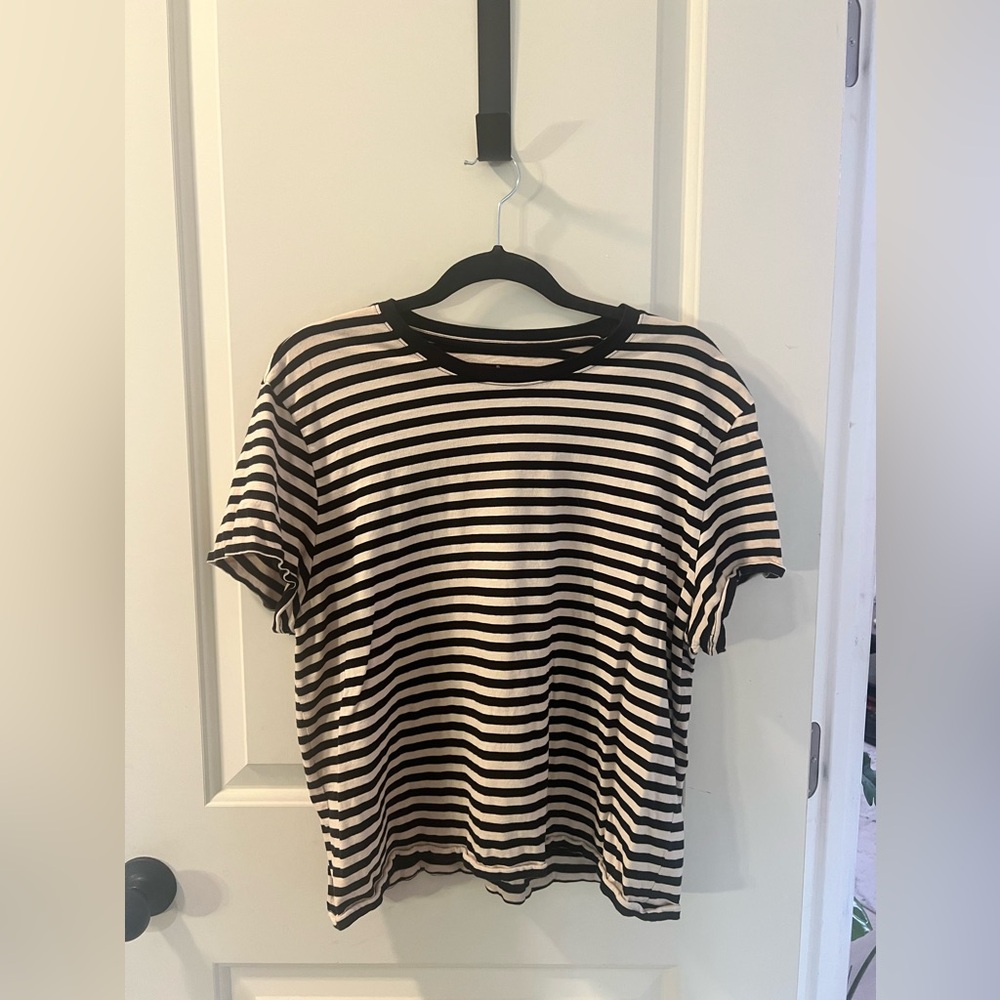Everlane t-shirt